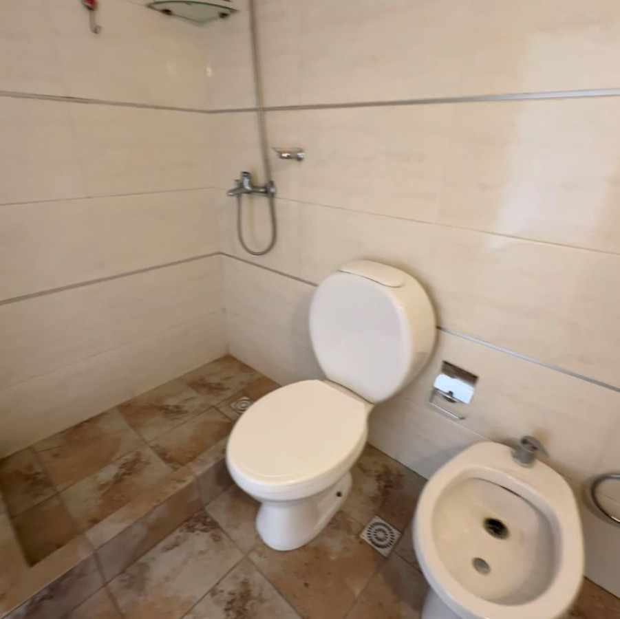 Apartamento ID.159 - Alquiler apartamento en Cordón Sur 1 dormitorio y medio, con balcón al frente.