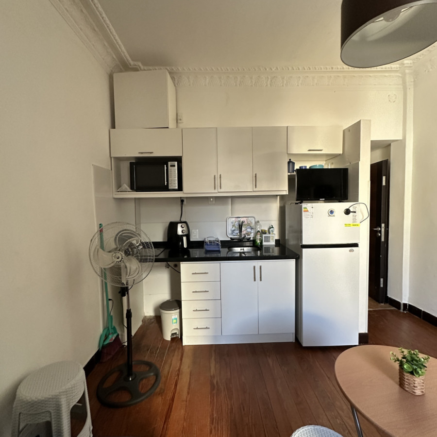 Apartamento ID.156 - Alquiler monoambiente con bajos gastos comunes en Barrio Sur.