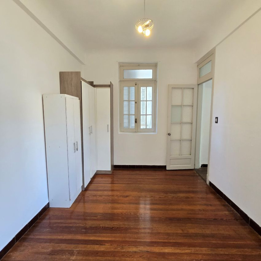 Apartamento ID.230 - Alquiler apartamento de 1 dormitorio en excelente estado, Centro.