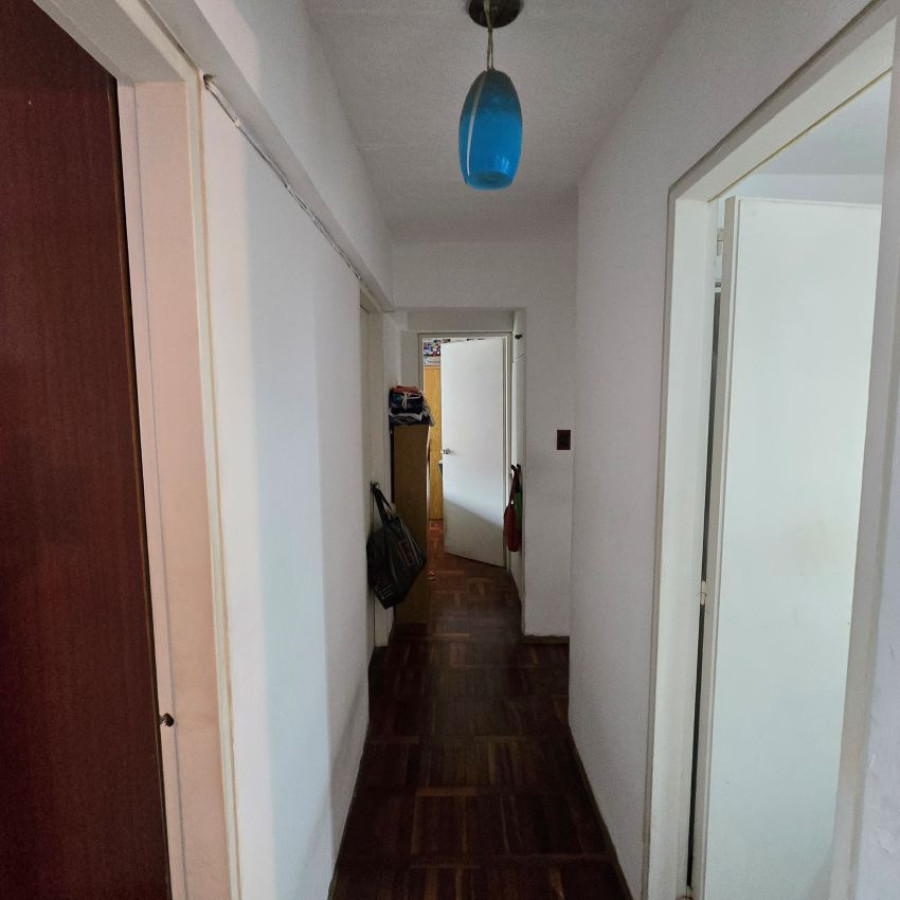 Apartamento ID.120 - Venta apartamento Centro 3 dormitorios, 2 baños y terraza al frente en piso 14.