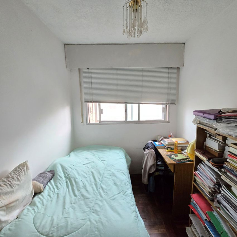 Apartamento ID.120 - Venta apartamento Centro 3 dormitorios, 2 baños y terraza al frente en piso 14.