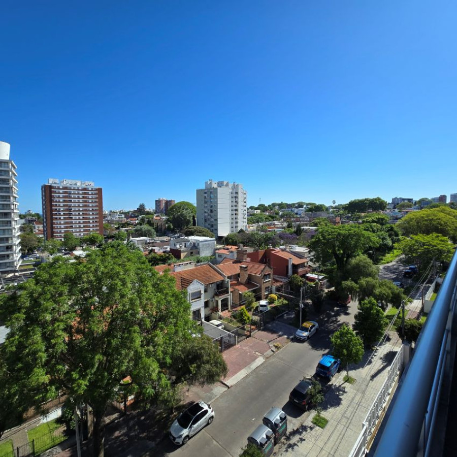 Apartamento ID.121 - Venta apartamento Malvin 1 dormitorio y garaje.