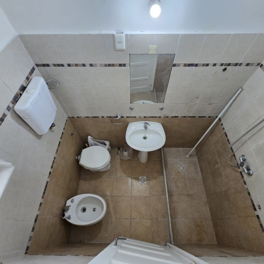 Apartamento ID.153 - Alquiler Apartamento en zona Centro, 3 dormitorios, baño y balcón