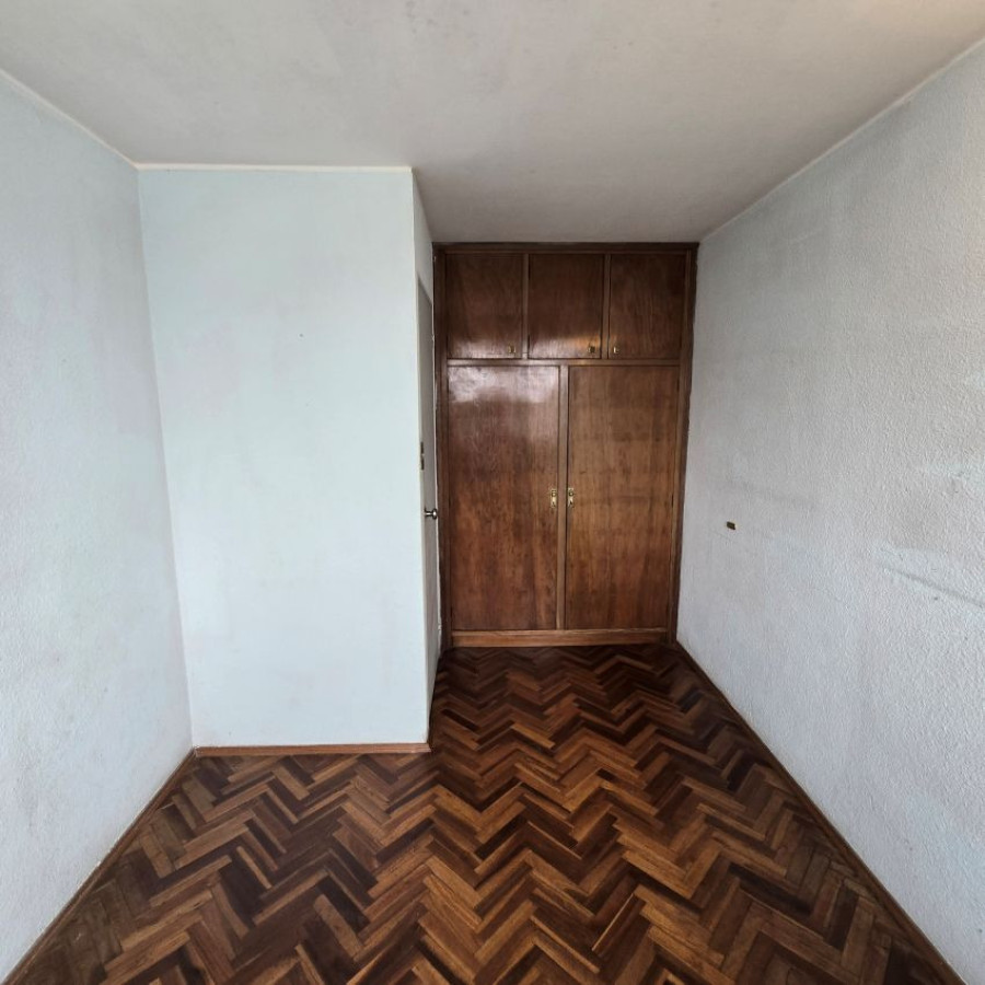 Apartamento ID.232 - Venta apartamento, 3 dormitorios, balcón, terraza y cocina definida, Aguada