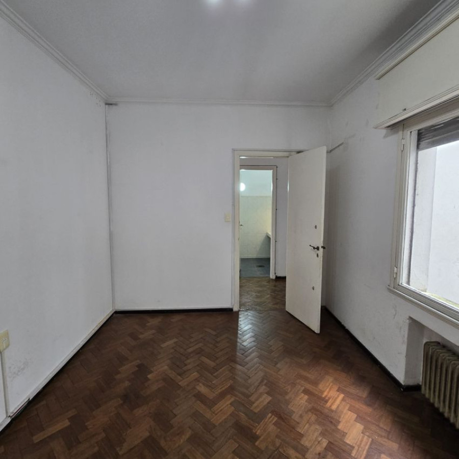 Apartamento ID.194 - Alquiler apartamento Ciudad Vieja 96 mt2, 2 dormitorios.