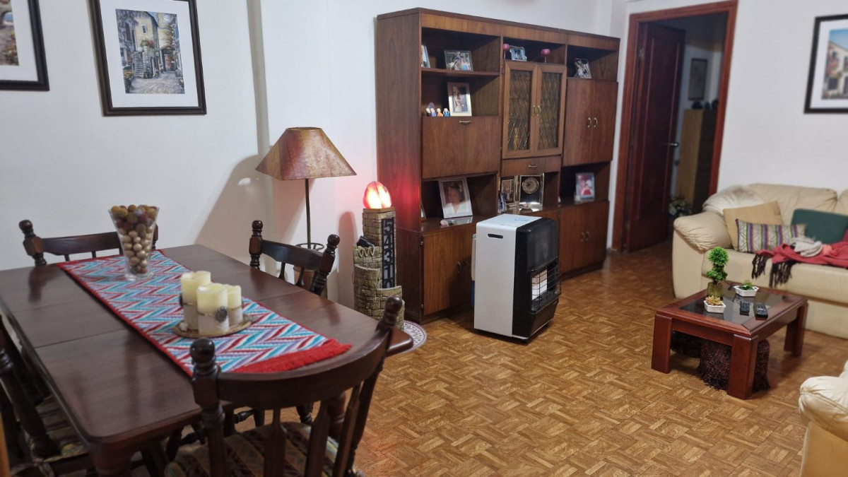 Apartamento ID.78 - Venta apartamento en Cordón Sur 2 dormitorios y escritorio.