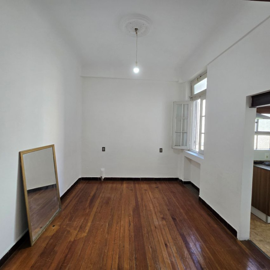 Apartamento ID.230 - Alquiler apartamento de 1 dormitorio en excelente estado, Centro.