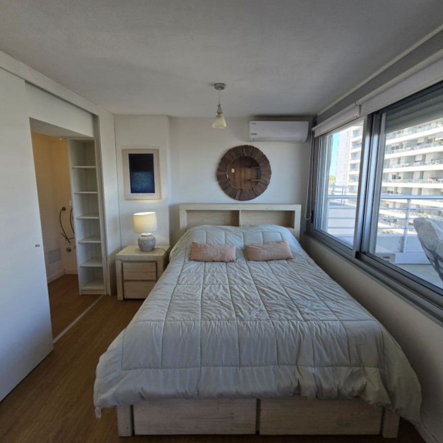 Apartamento ID.121 - Venta apartamento Malvin 1 dormitorio y garaje.