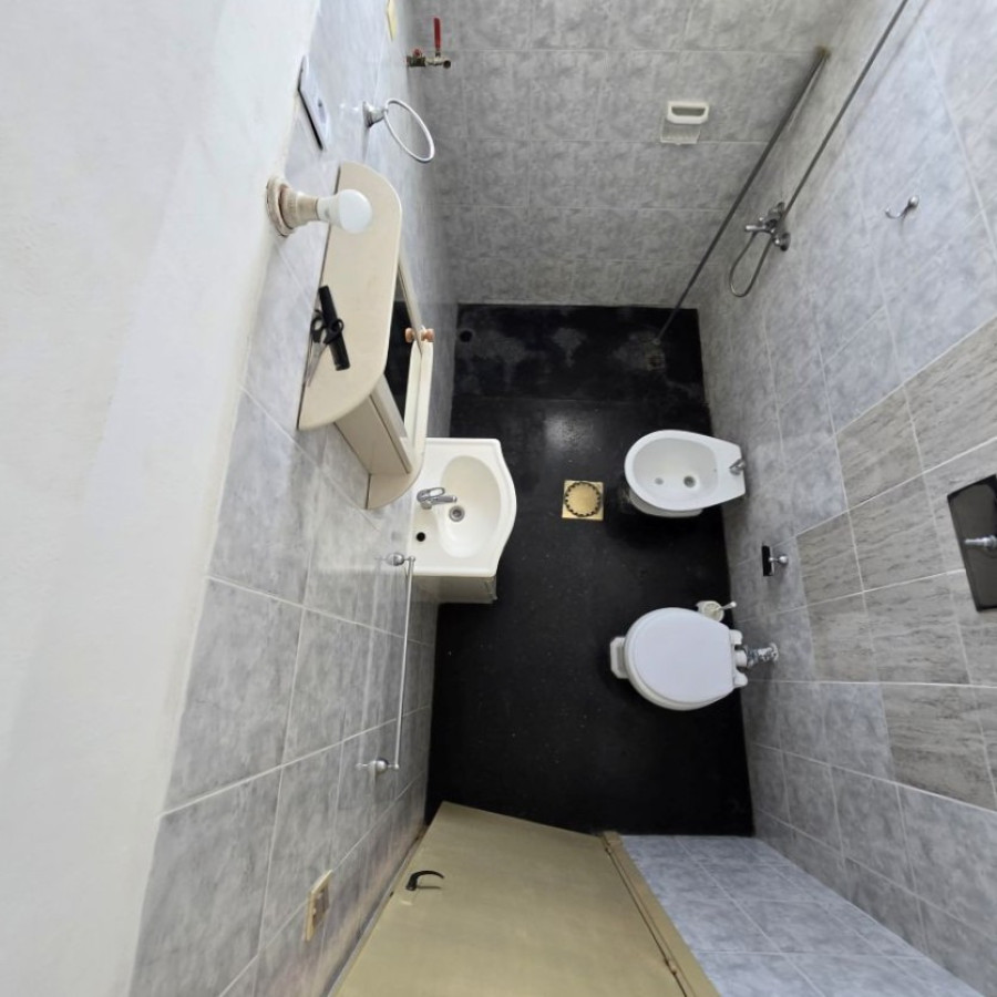 Apartamento ID.166 - Alquiler apartamento Barrio Sur 1 dormitorio con bajos gastos comunes.