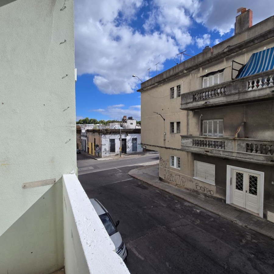 Apartamento ID.140 - Alquiler apartamento en Cordón Norte 2 dormitorios.