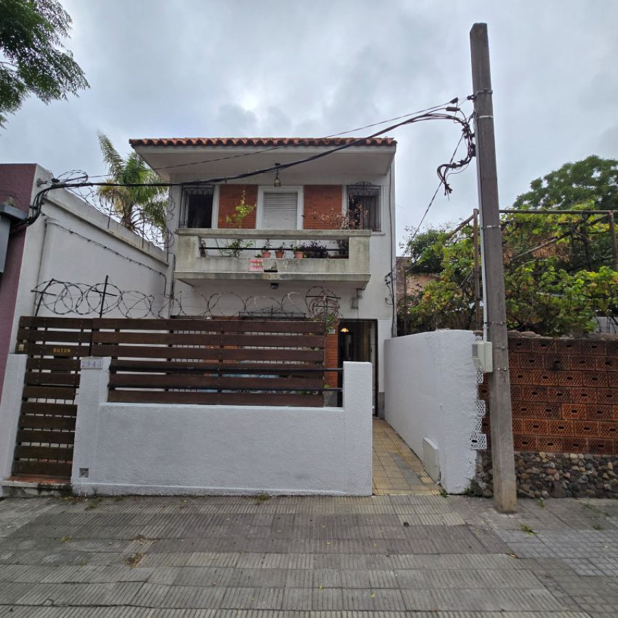 Apartamento ID.155 - Alquiler apartamento en Larrañaga 2 dormitorios y patio con bajos gastos comunes.