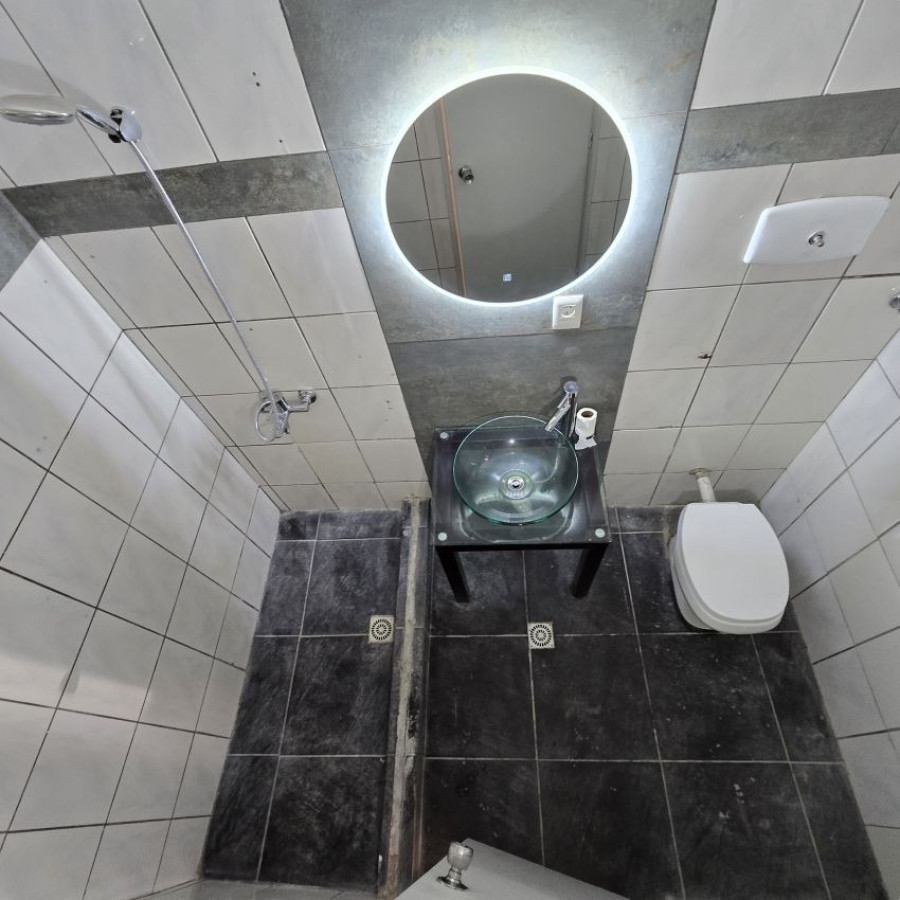 Apartamento ID.111 - Alquiler apartamento en Centro 2 dormitorios con terraza de uso exclusivo sin gastos comunes.