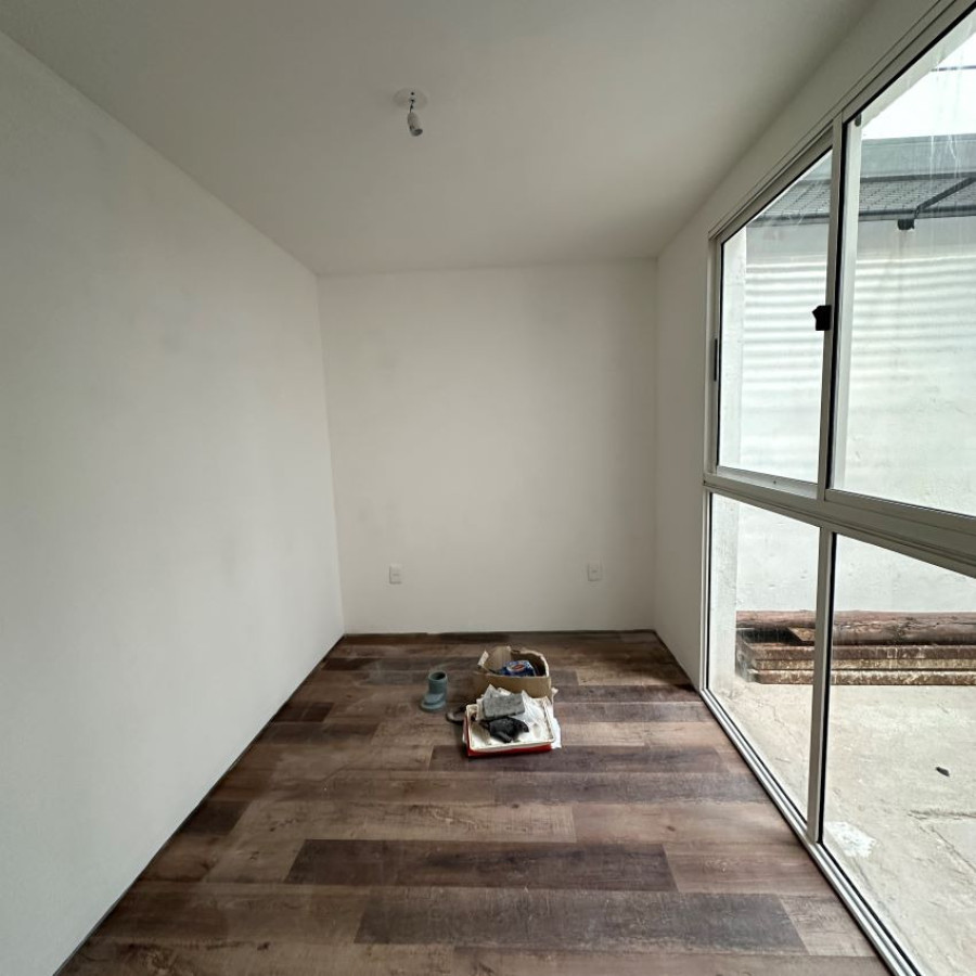 Apartamento ID.179 - Alquiler Apartamento Duplex 2 dormitorio con patio en Barrio Sur con bajos gastos comunes.