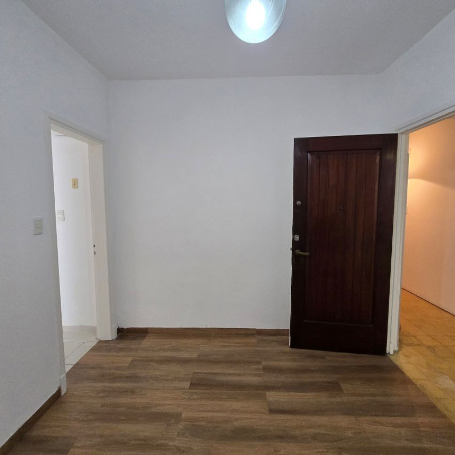 Apartamento ID.155 - Alquiler apartamento en Larrañaga 2 dormitorios y patio con bajos gastos comunes.