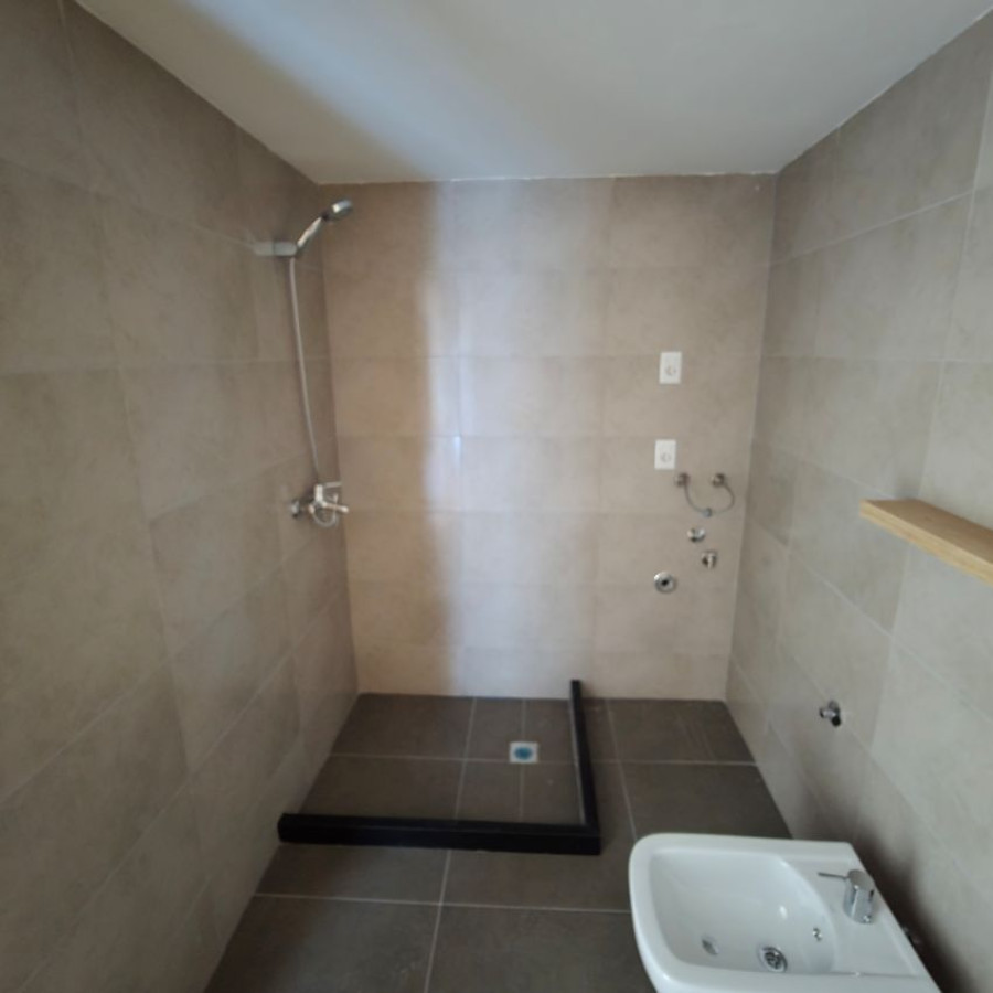 Apartamento ID.77 - Alquiler apartamento en La Blanqueada 1 dormitorio y garaje.