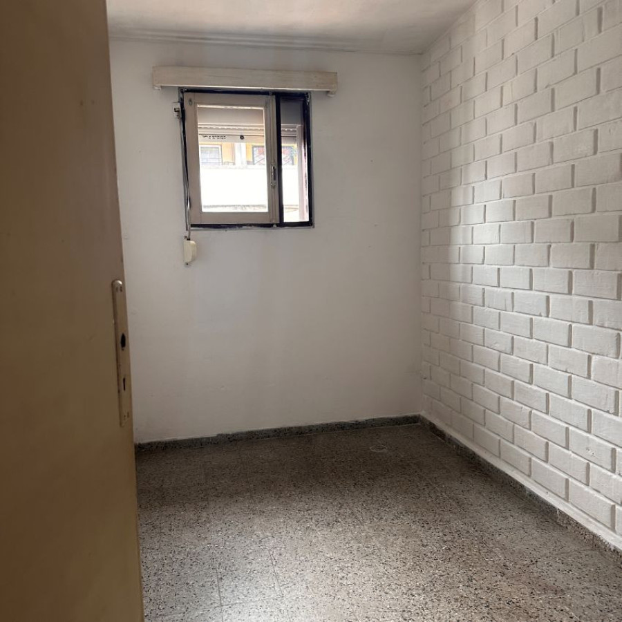 Apartamento ID.191 - Venta casa PH 3 dormitorios en Lezica 