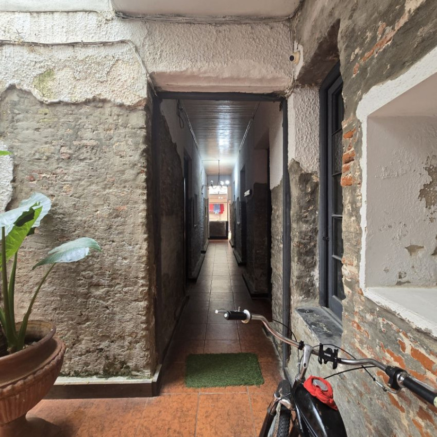 Casa ID.114 - Venta casa PH en el Centro 17 dormitorios y 3 baños.