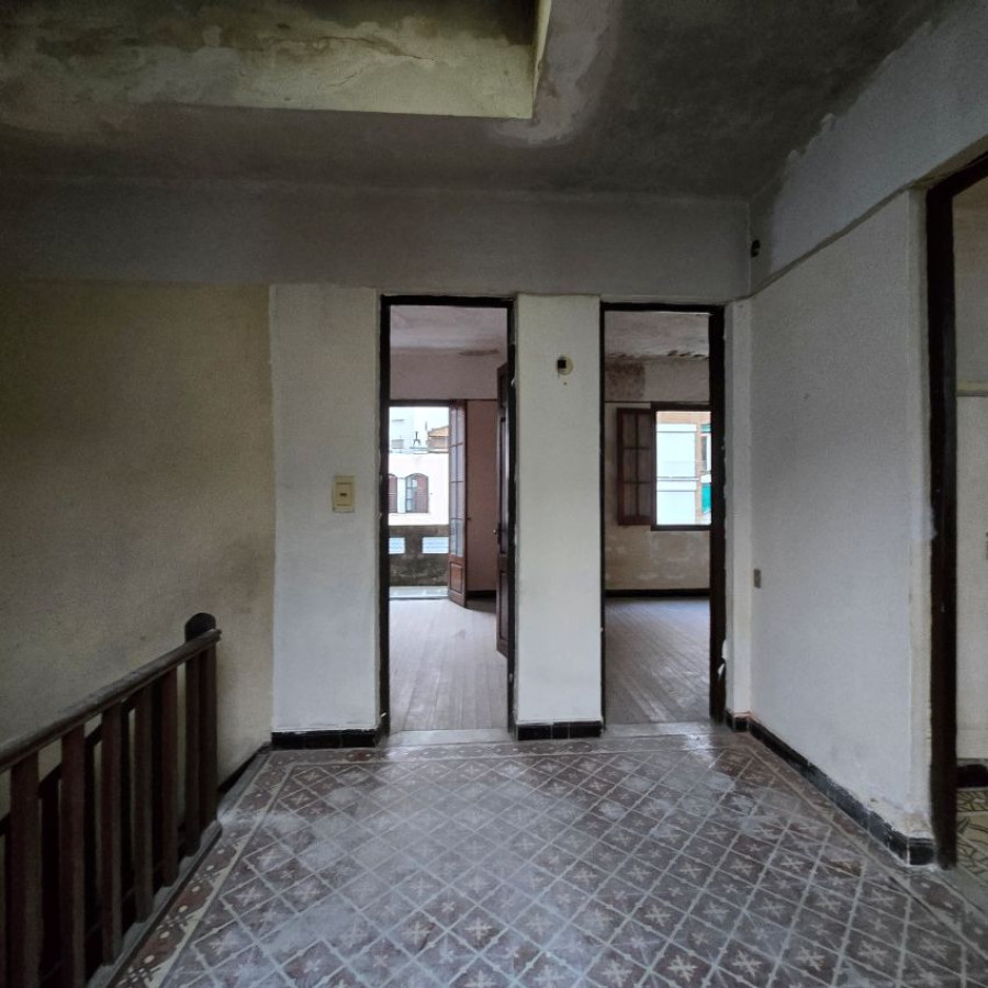 Casa ID.208 - Venta casa a reciclar, 2 dormitorios, 3 baños Pocitos
