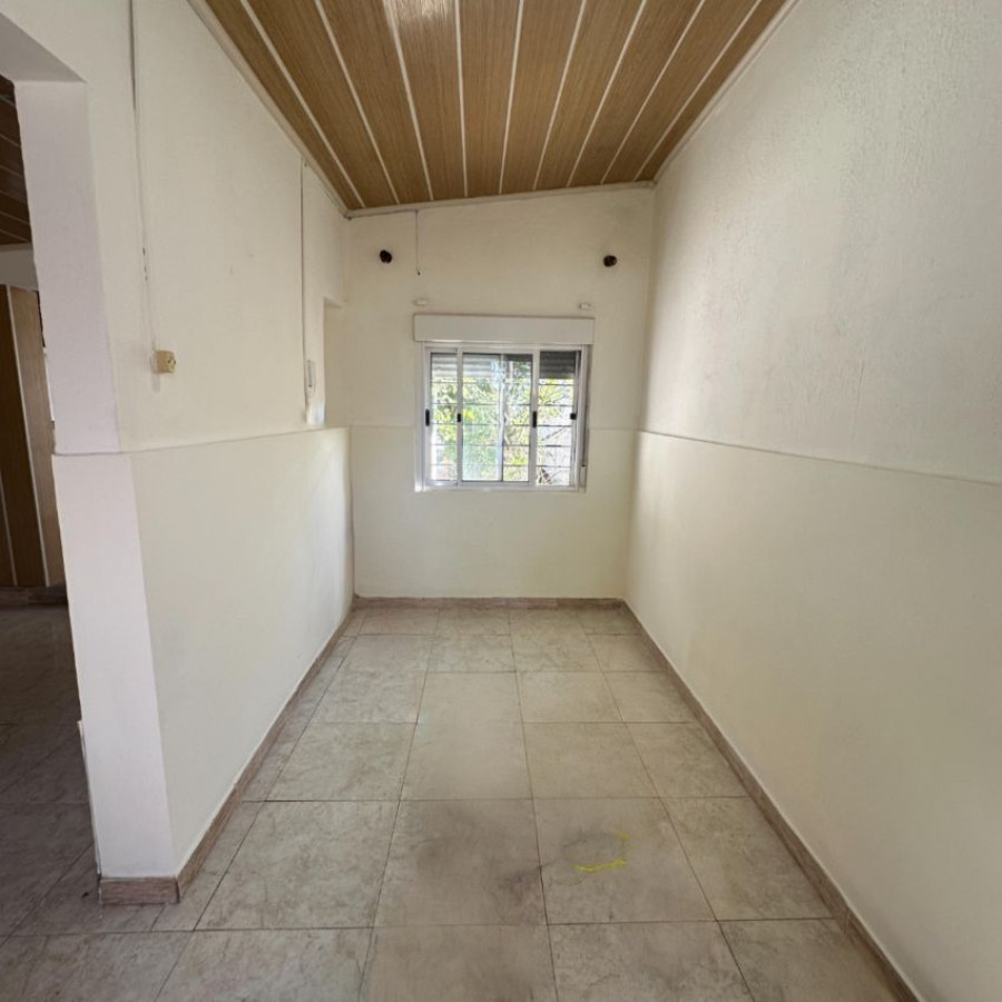 Casa ID.46 - Venta casa en Malvin Norte 1 dormitorio con patio.