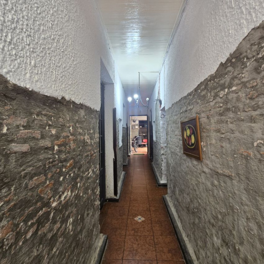 Casa ID.114 - Venta casa PH en el Centro 17 dormitorios y 3 baños.
