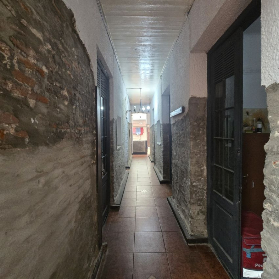 Casa ID.114 - Venta casa PH en el Centro 17 dormitorios y 3 baños.