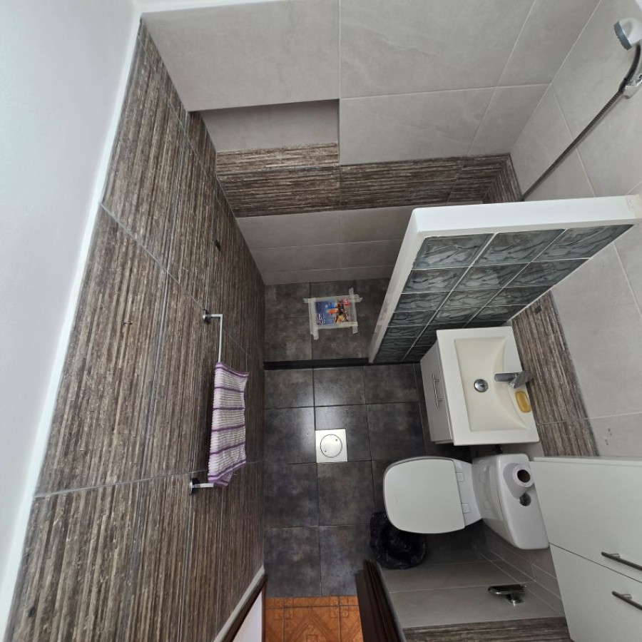 Casa ID.66 - Alquiler casa en Ituzaingó 2 dormitorios con fondo y cochera