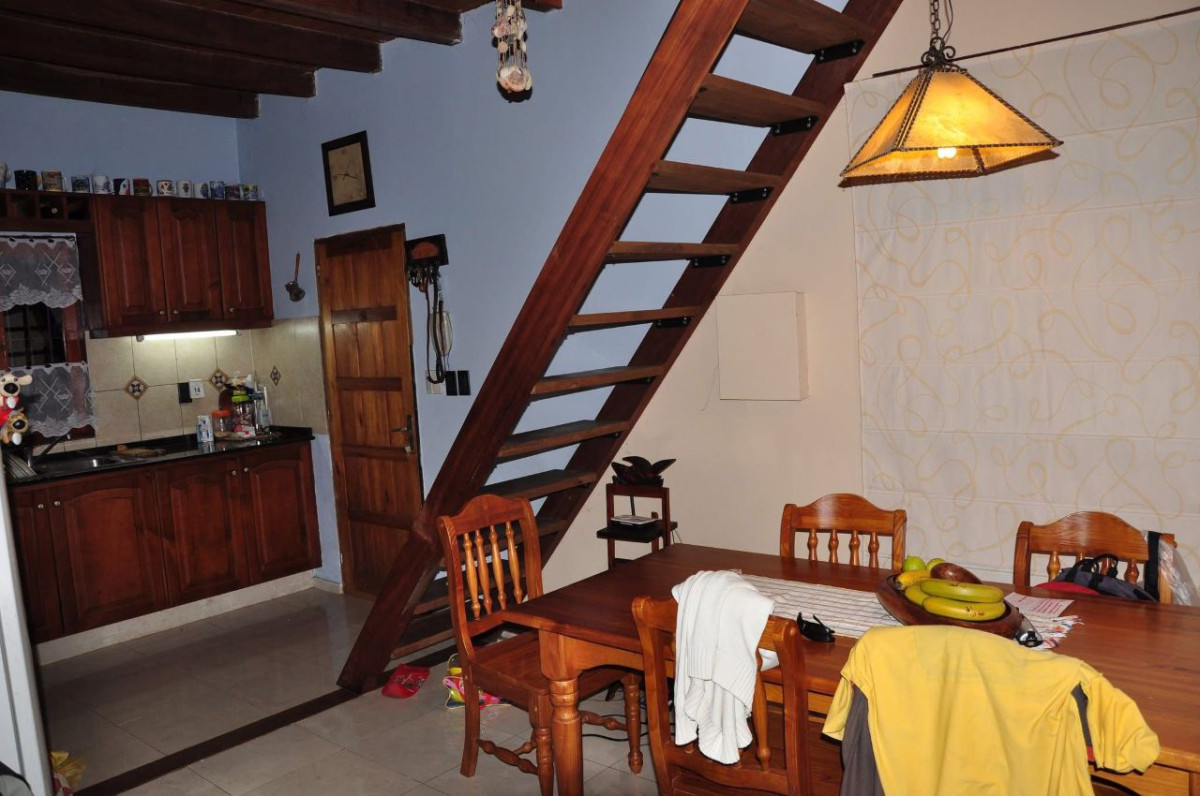 Casa ID.87 - Venta casa Nuevo Paris 2 dormitorios con 2 baños.