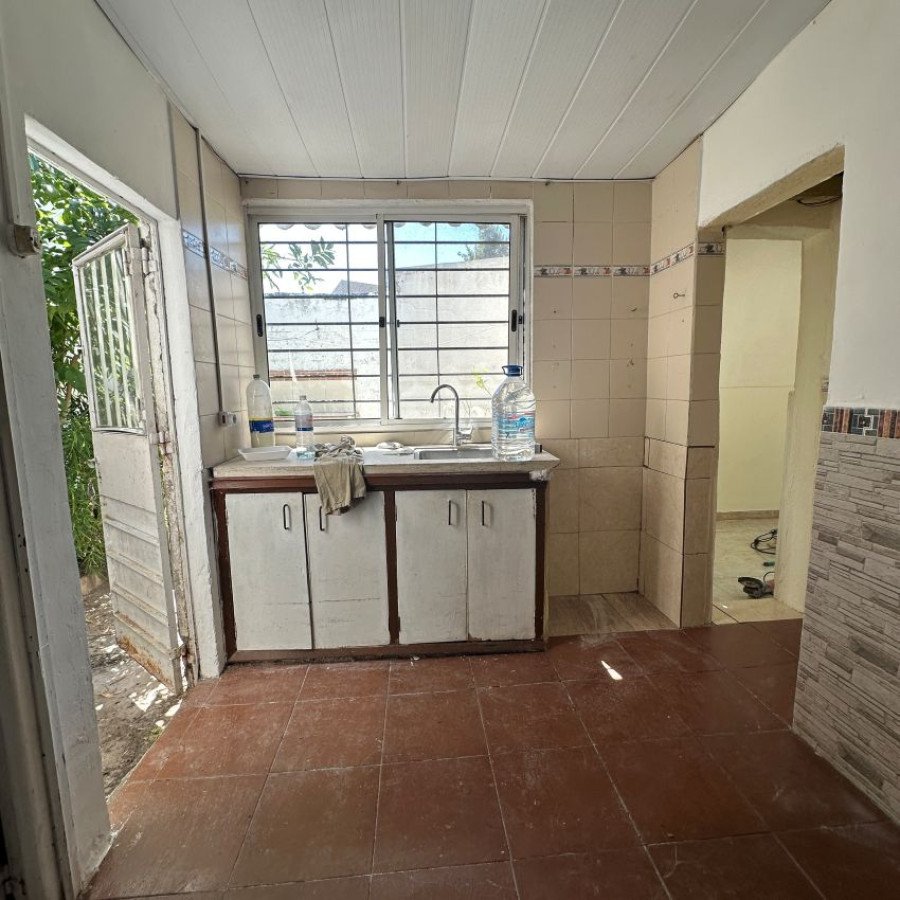 Casa ID.46 - Venta casa en Malvin Norte 1 dormitorio con patio.