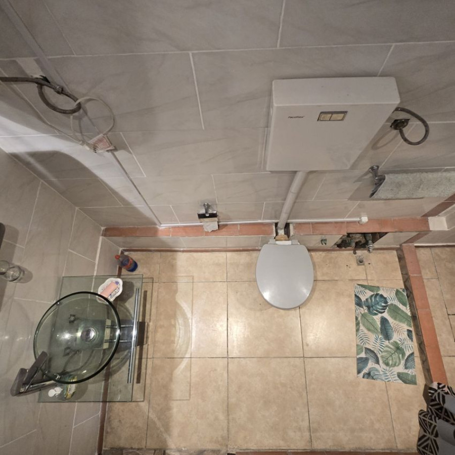 Casa ID.50 - Venta casa La Teja 4 dormitorios, 2 cocinas, 2 baños, patio.