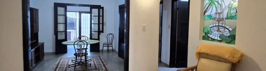 Venta casa Barrio Sur 3 dormitorios y parrillero.