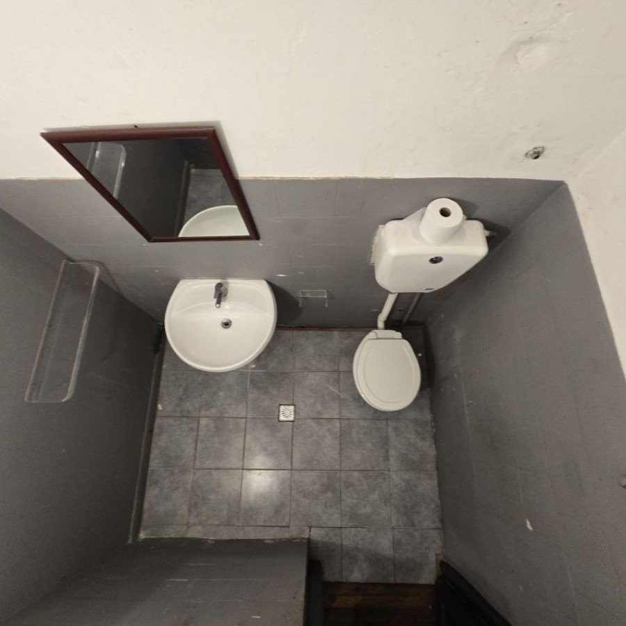 Casa ID.260 - Alquiler casa planta alta 5 dormitorios o más, 2 baños, azotea de uso exclusivo, Centro.