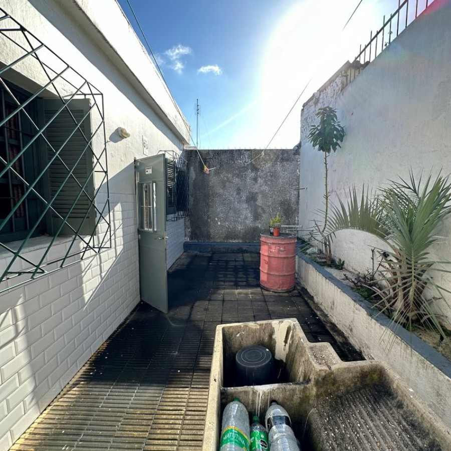 Casa ID.19 - Venta Casa Paso Molino 2 O 3 Dormitorios, Jardín Y Patio.