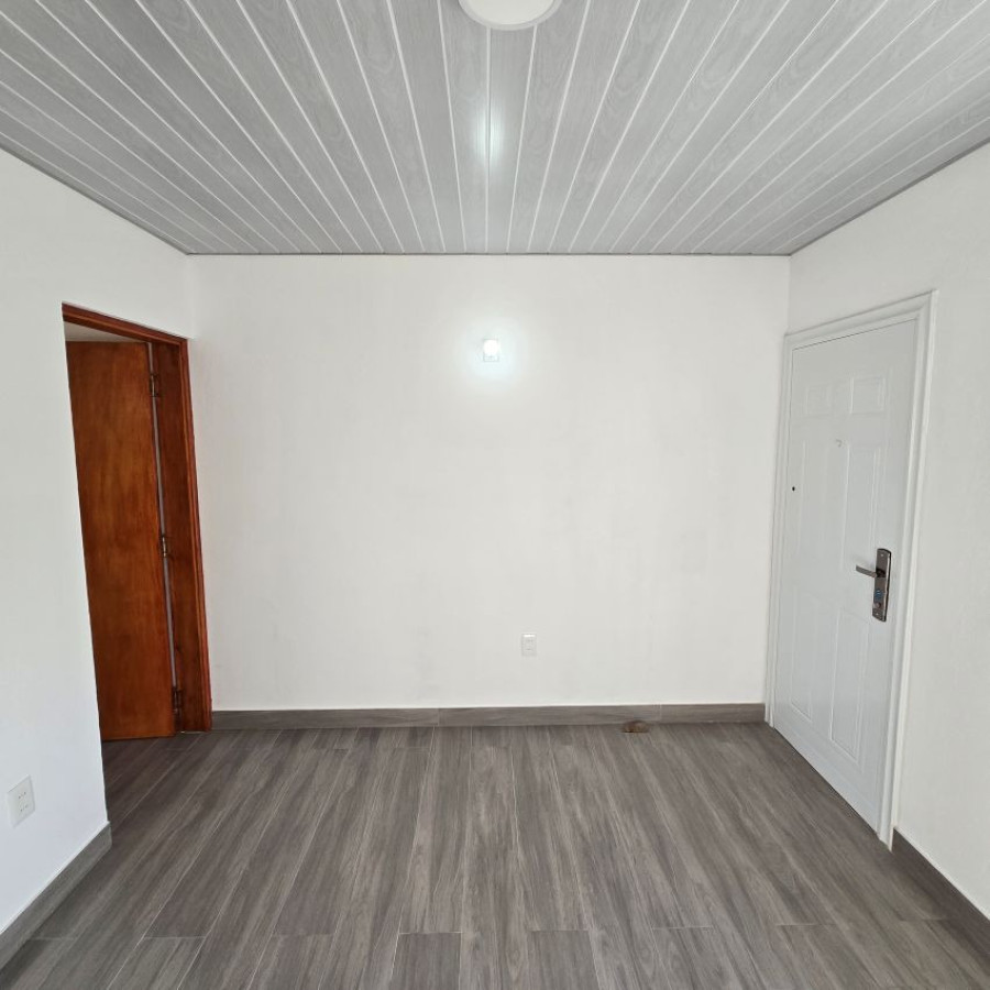 Casa ID.213 - Alquiler casa 1 dormitorio, cochera con patio a estrenar, Ciudad de la Costa, Canelones.