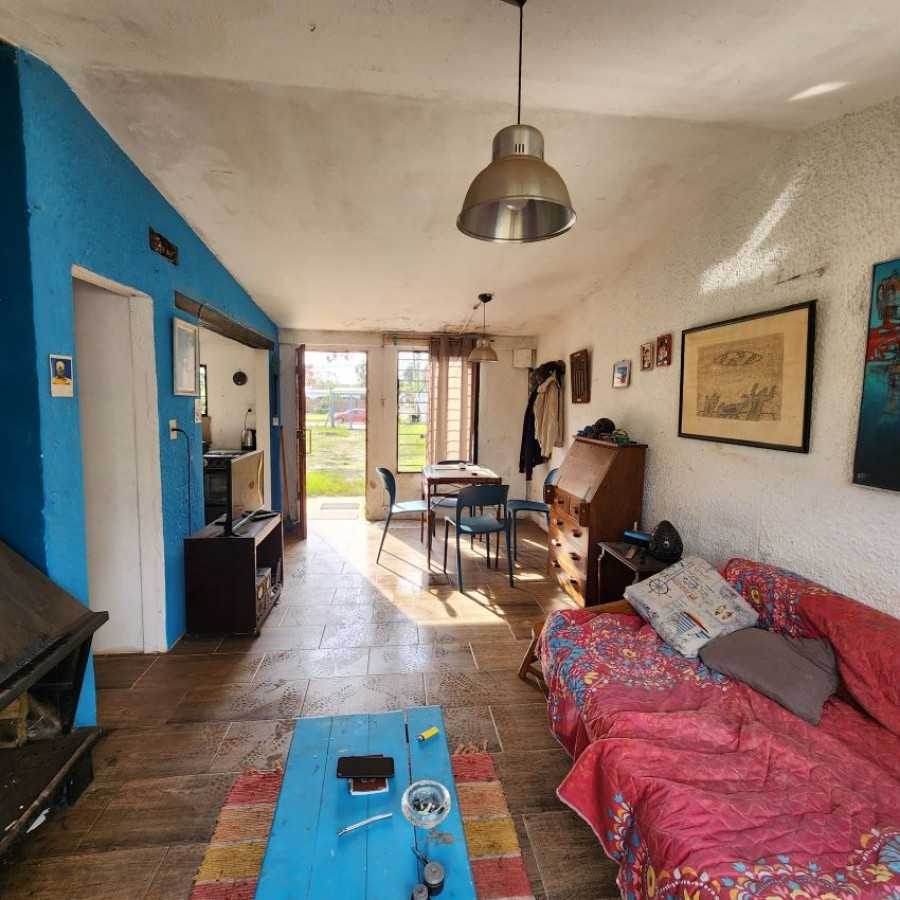 Casa ID.28 - Venta Casa Ciudad De La Costa 1 Dormitorio, Cochera Y Terreno De 900 Mts2