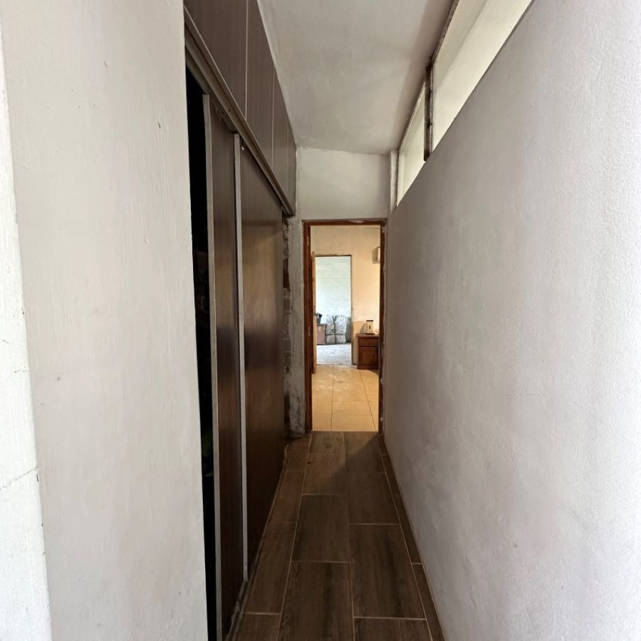 Casa ID.28 - Venta Casa Ciudad De La Costa 1 Dormitorio, Cochera Y Terreno De 900 Mts2