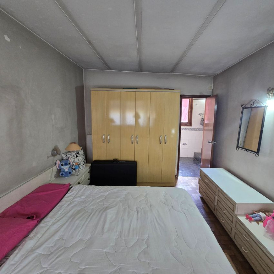 Casa ID.163 - Venta casa Parque Batlle a reciclar 3 dormitorios, 3 baños, fondo, garaje.