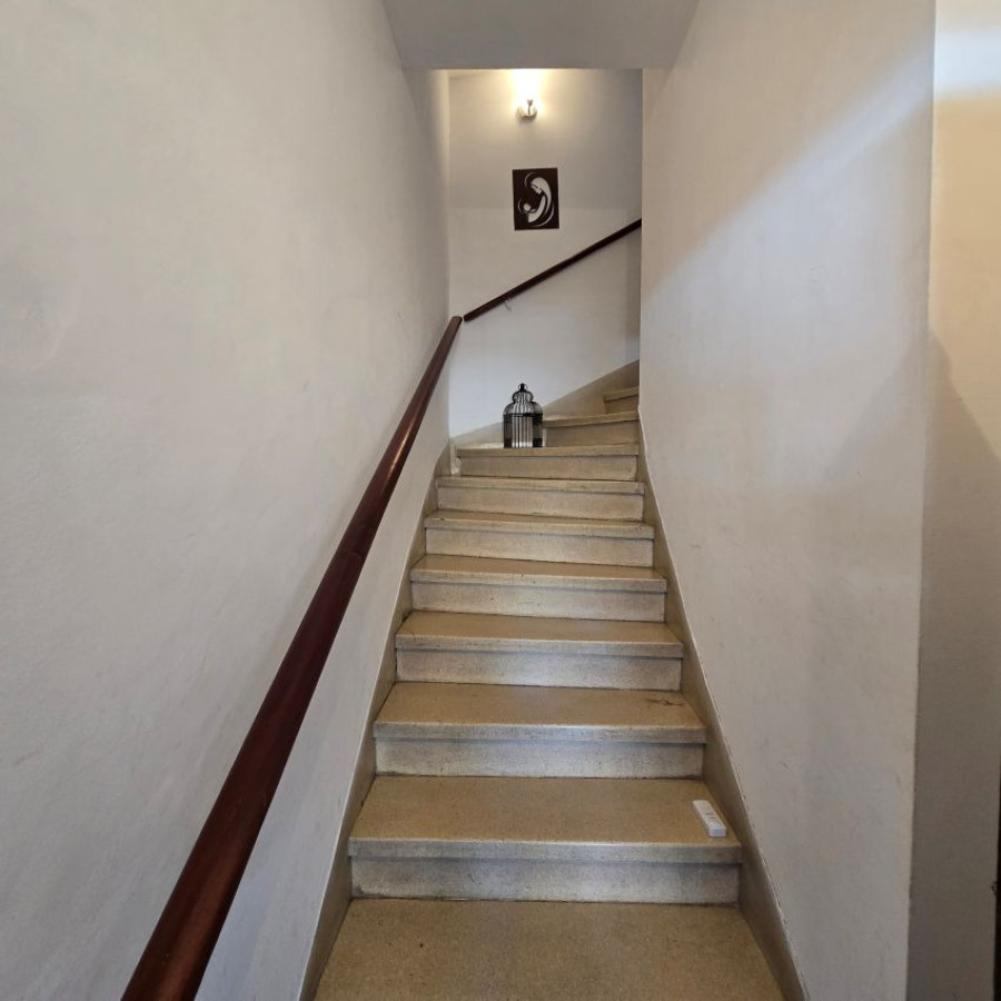 Casa ID.181 - Venta casa Malvin 2 dormitorios con barbacoa y garaje.