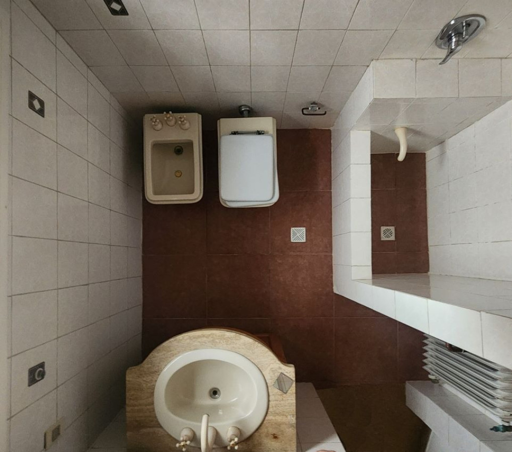 Casa ID.3 - Alquiler Casa En Carrasco 3 Dormitorios Y Servicios Completo.