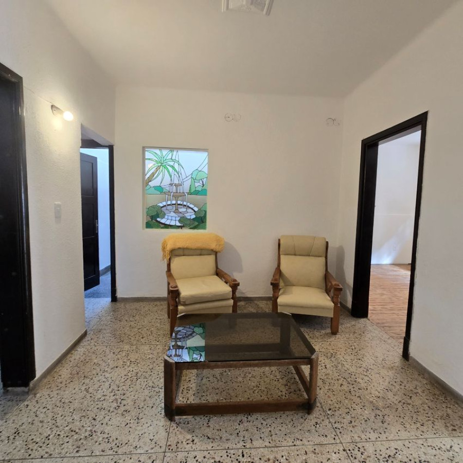 Casa ID.100 - Venta casa Barrio Sur 3 dormitorios y parrillero.
