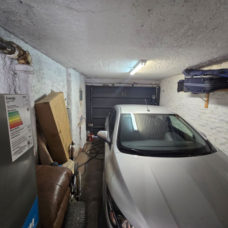 Casa ID.163 - Venta casa Parque Batlle a reciclar 3 dormitorios, 3 baños, fondo, garaje.