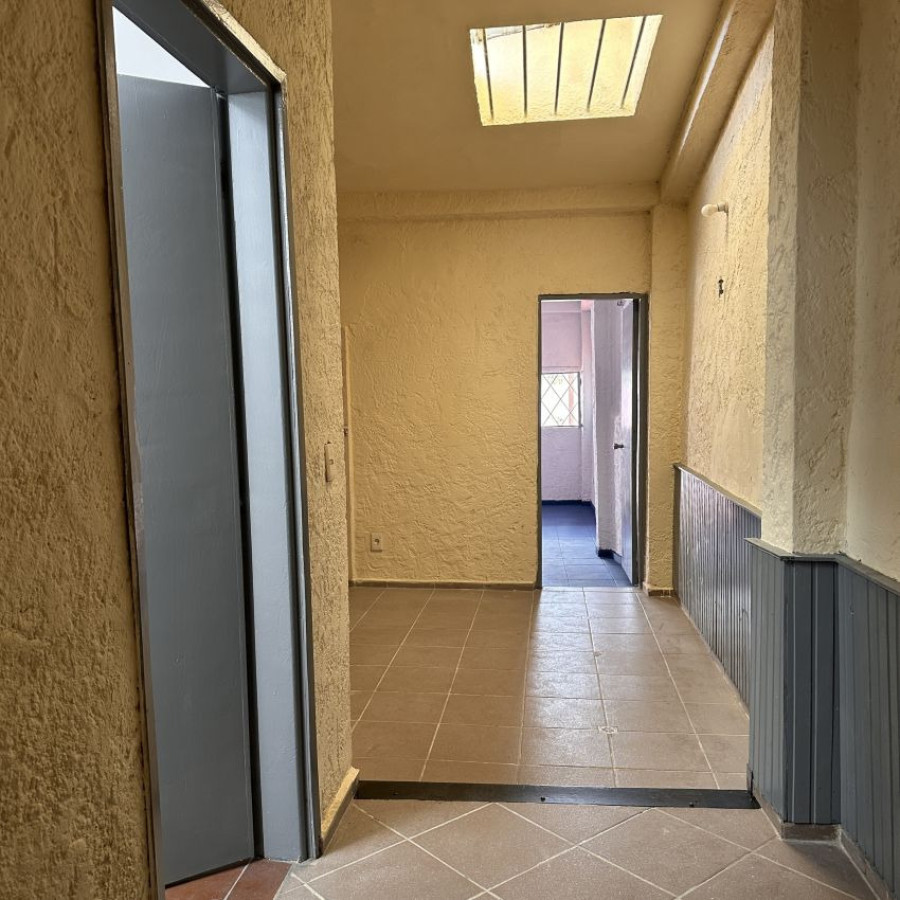 Casa ID.265 - Alquiler casa, 1 dormitorio, Pérez Castellanos, con garaje.