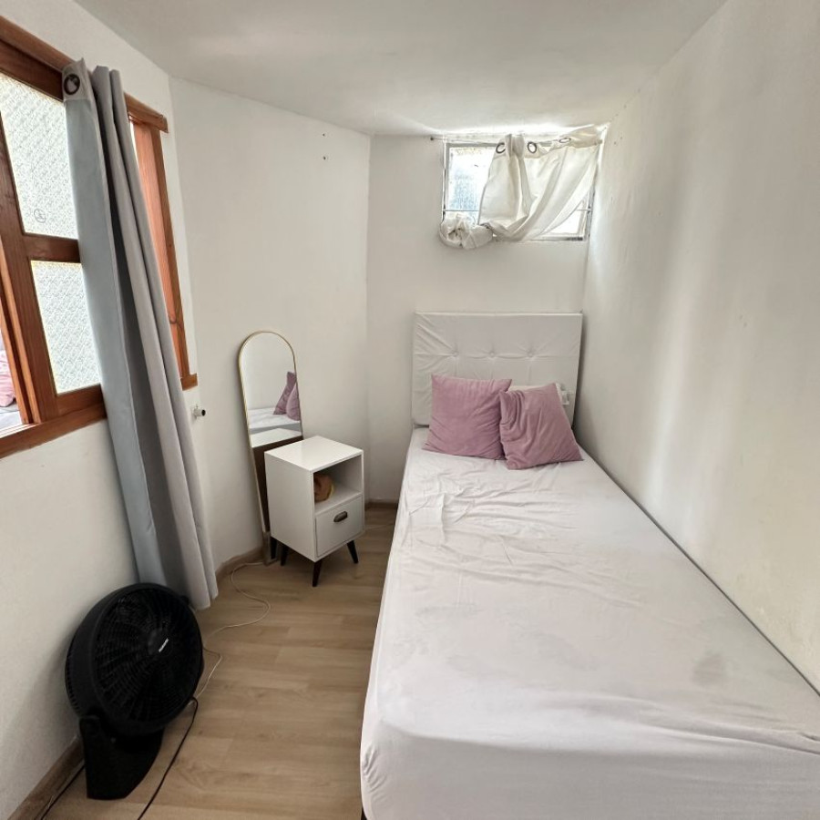 Casa ID.72 - Venta Casa en Tres Cruces 3 dormitorios con acceso a azotea y Renta