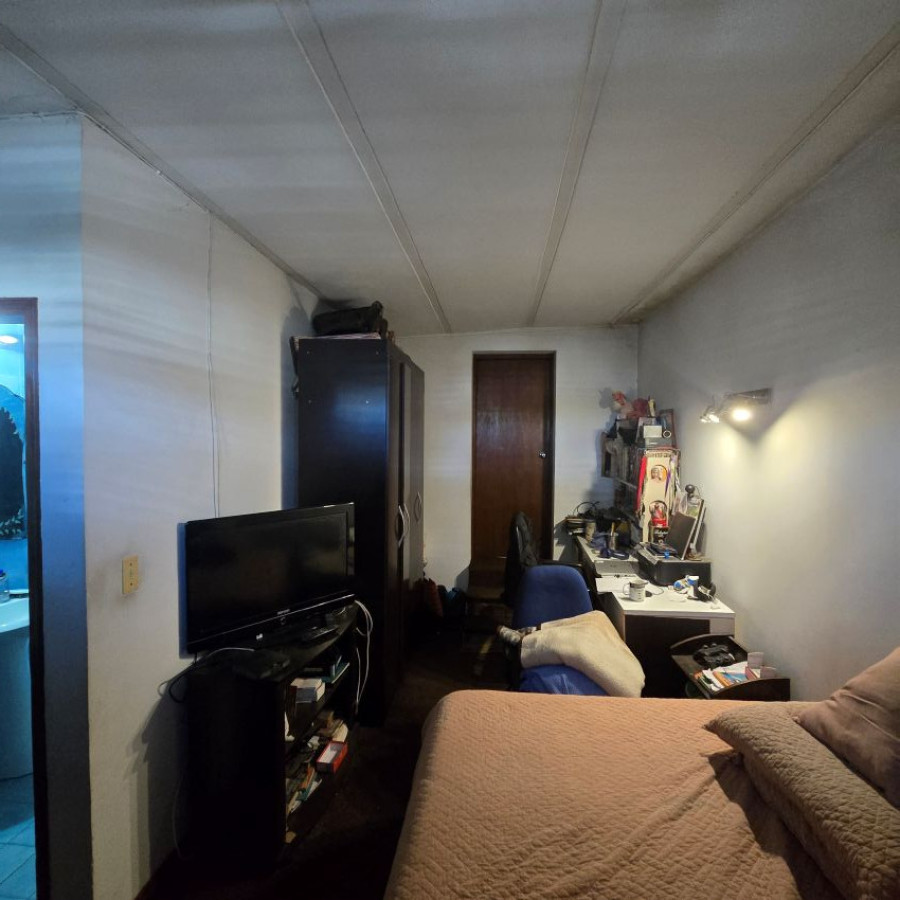 Casa ID.163 - Venta casa Parque Batlle a reciclar 3 dormitorios, 3 baños, fondo, garaje.