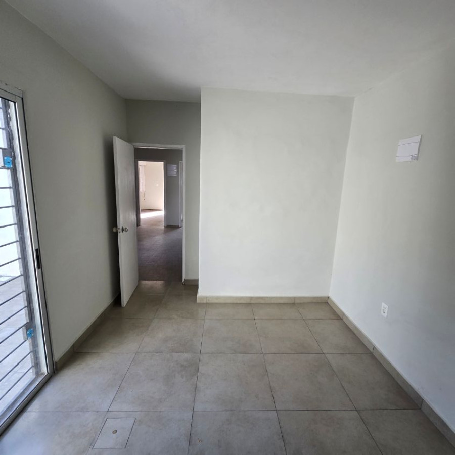 Casa ID.82 - Alquiler casa en Buceo 2 dormitorios con patio.
