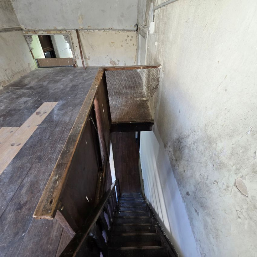 Casa ID.260 - Alquiler casa planta alta 5 dormitorios o más, 2 baños, azotea de uso exclusivo, Centro.