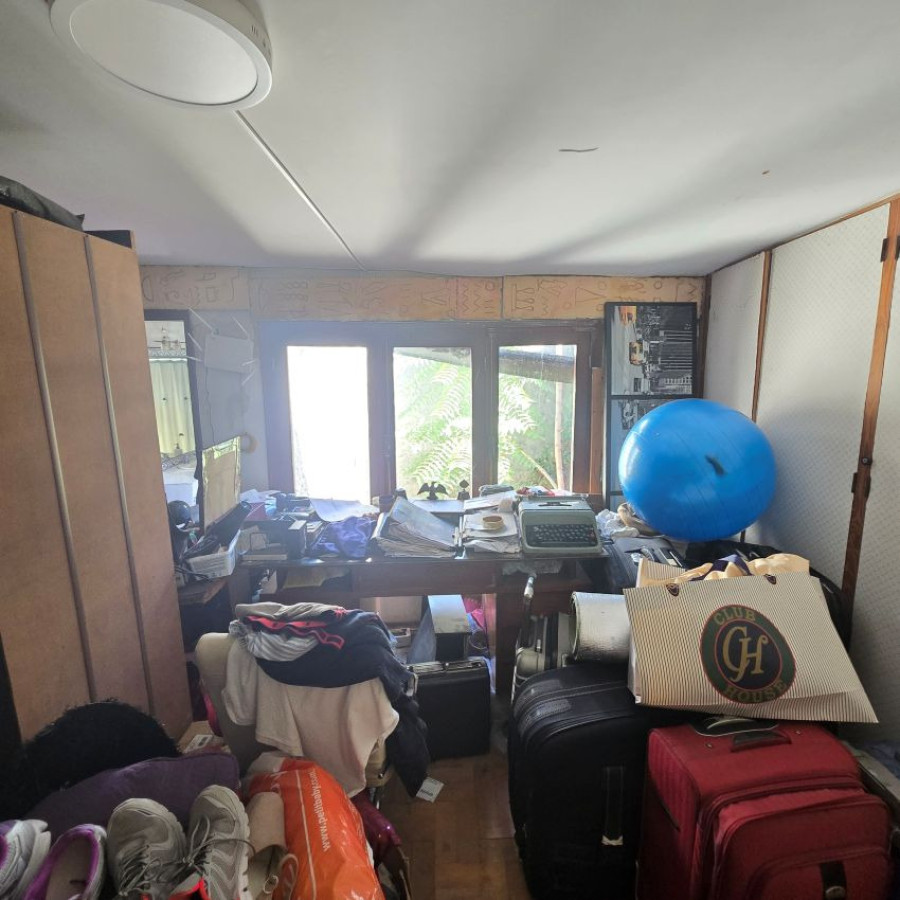 Casa ID.163 - Venta casa Parque Batlle a reciclar 3 dormitorios, 3 baños, fondo, garaje.