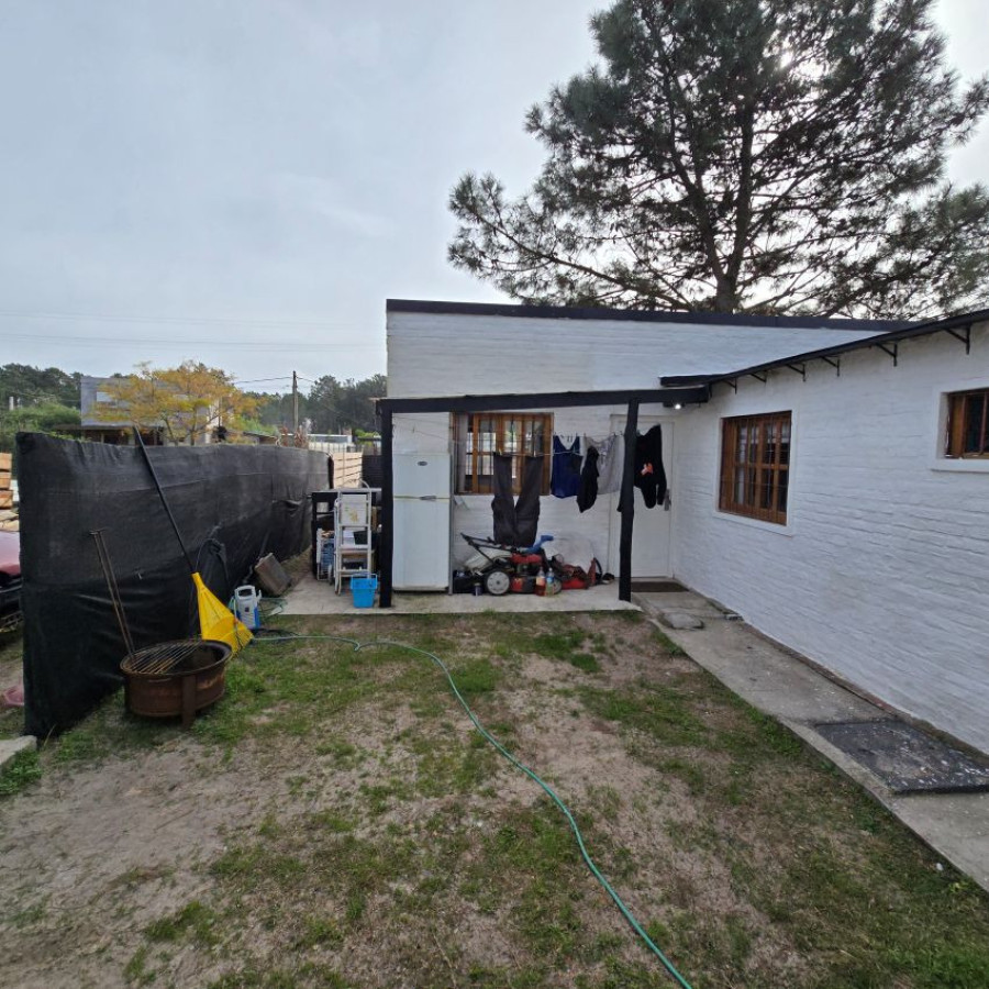 Casa ID.205 - Venta casa, 2 dormitorios, gran terreno, con renta, financiado parcialmente, El Pinar, Ciudad de la Costa