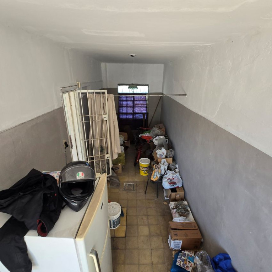 Casa ID.254 - Venta casa, 2 dormitorios,  garaje y fondo, Paso de las Duranas.