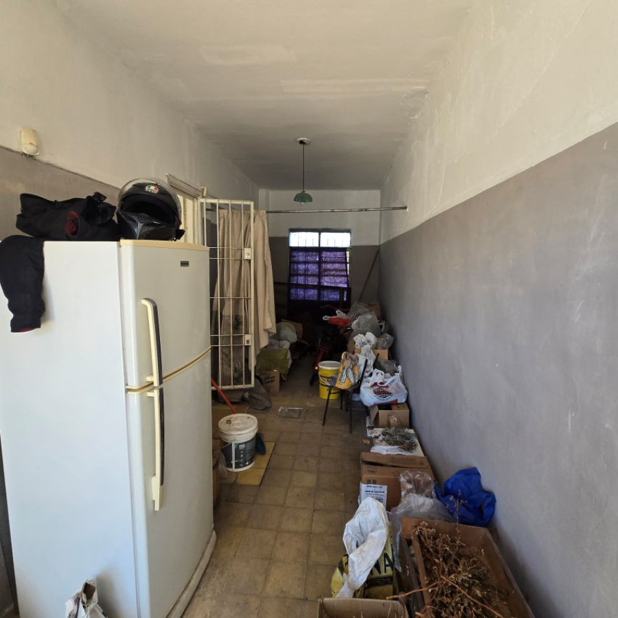 Casa ID.254 - Venta casa, 2 dormitorios,  garaje y fondo, Paso de las Duranas.