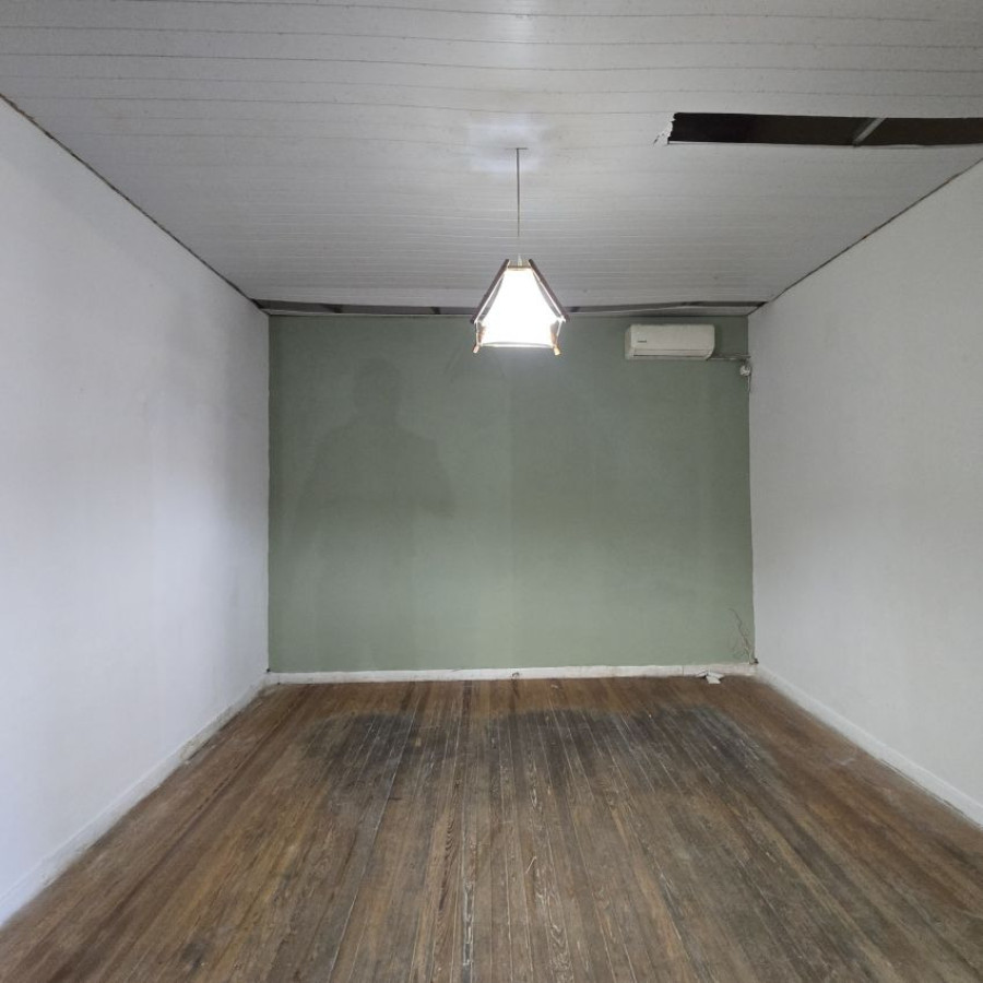 Casa ID.260 - Alquiler casa planta alta 5 dormitorios o más, 2 baños, azotea de uso exclusivo, Centro.